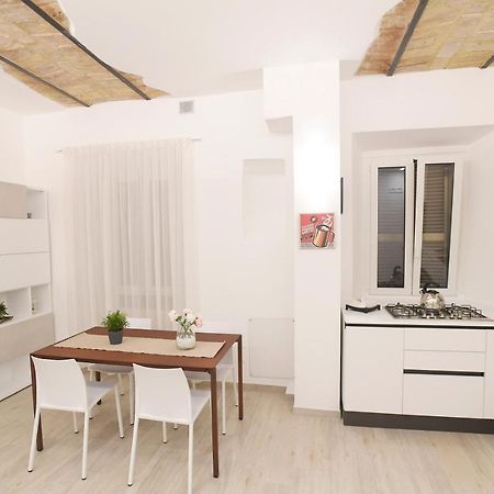 Laterano 250 - Colosseo Рим Экстерьер фото