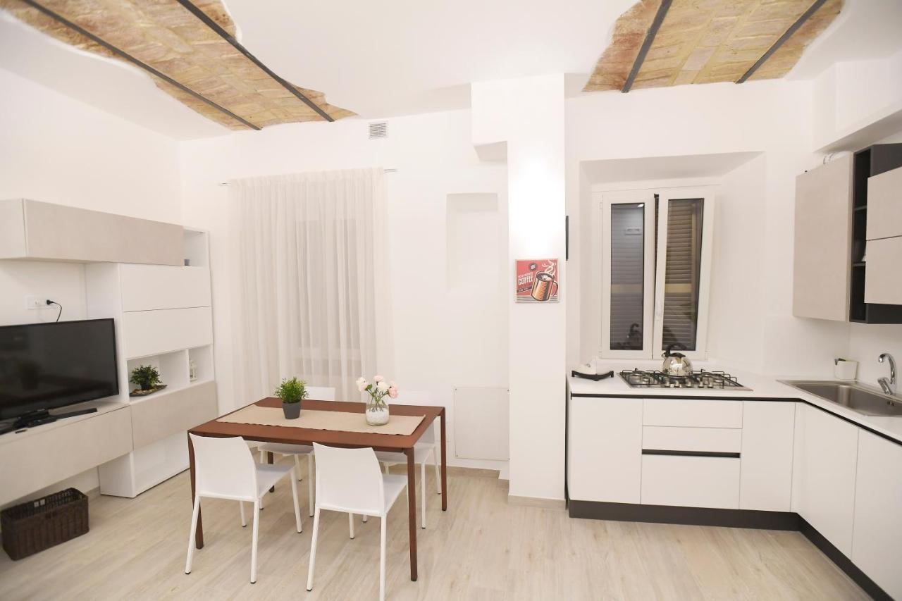 Laterano 250 - Colosseo Рим Экстерьер фото