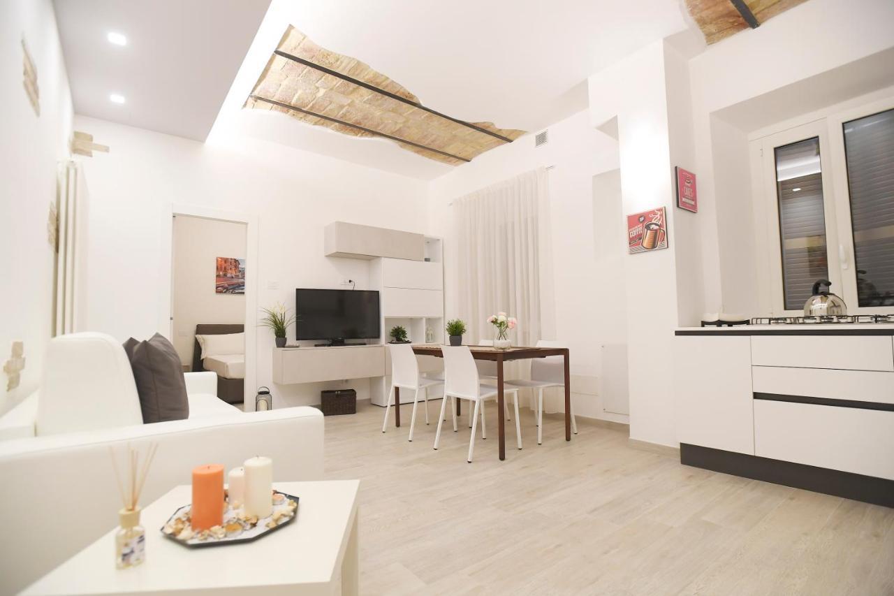 Laterano 250 - Colosseo Рим Экстерьер фото